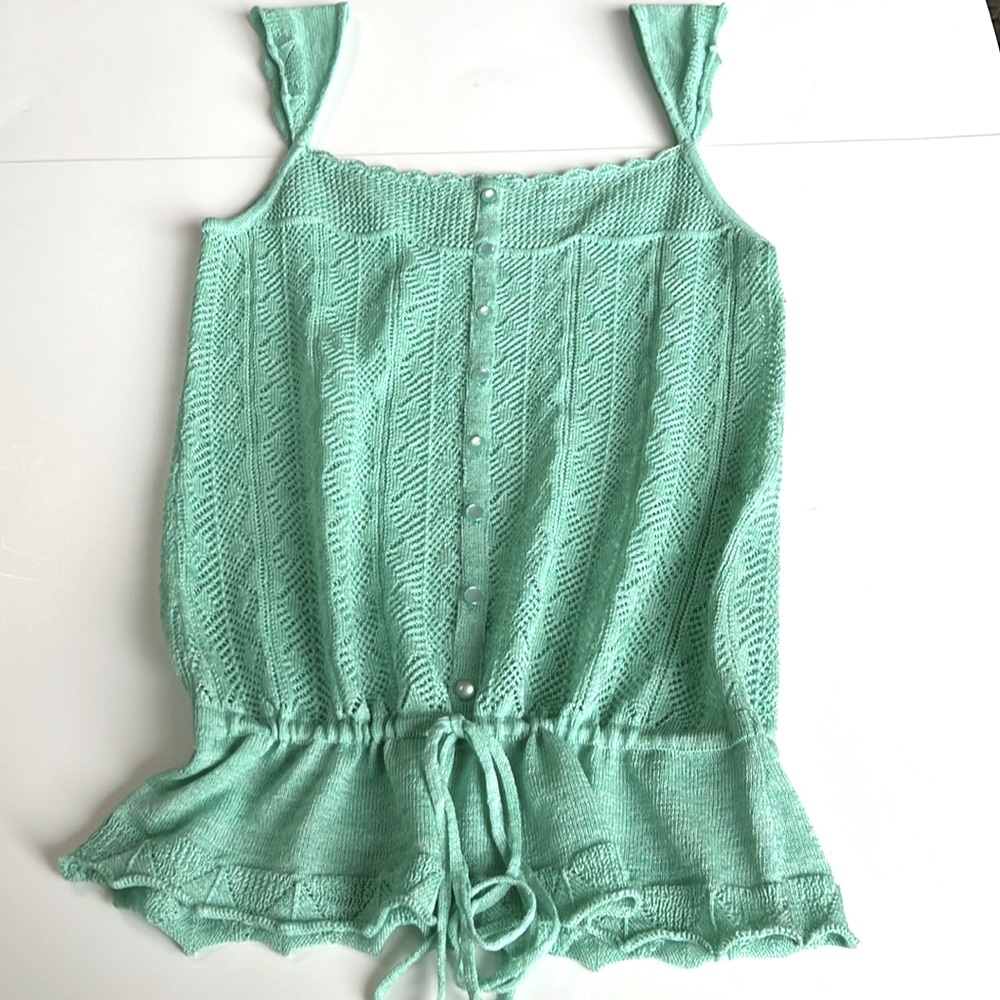 NWT •Plenty • Top • Size Small